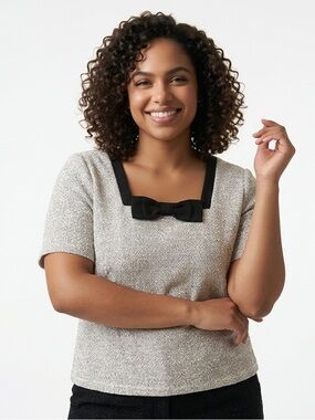 ✌️4 for $20✌️ SAN Francisco bow tie top